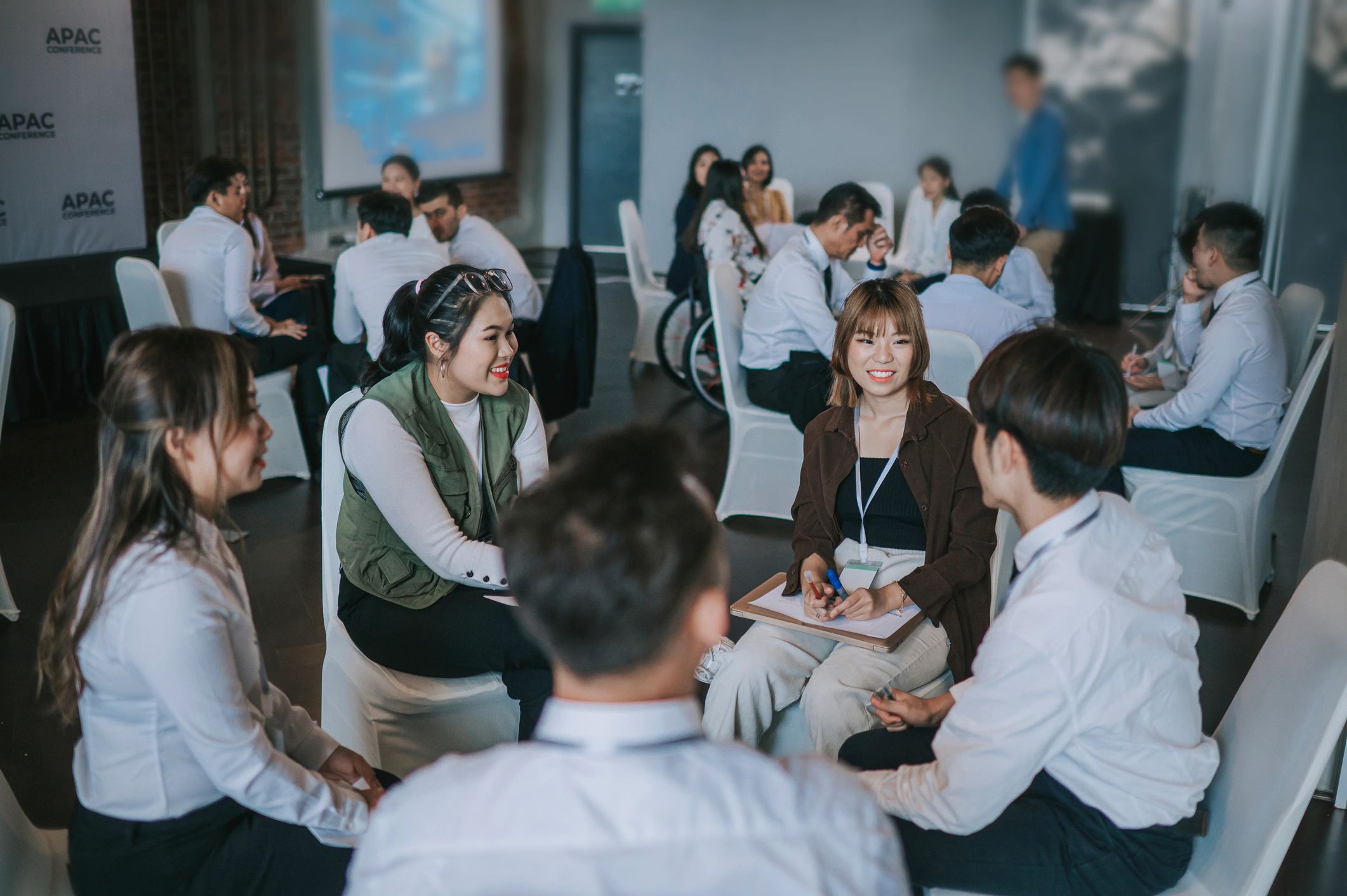 Healthcare leadership workshop with collaborative discussion