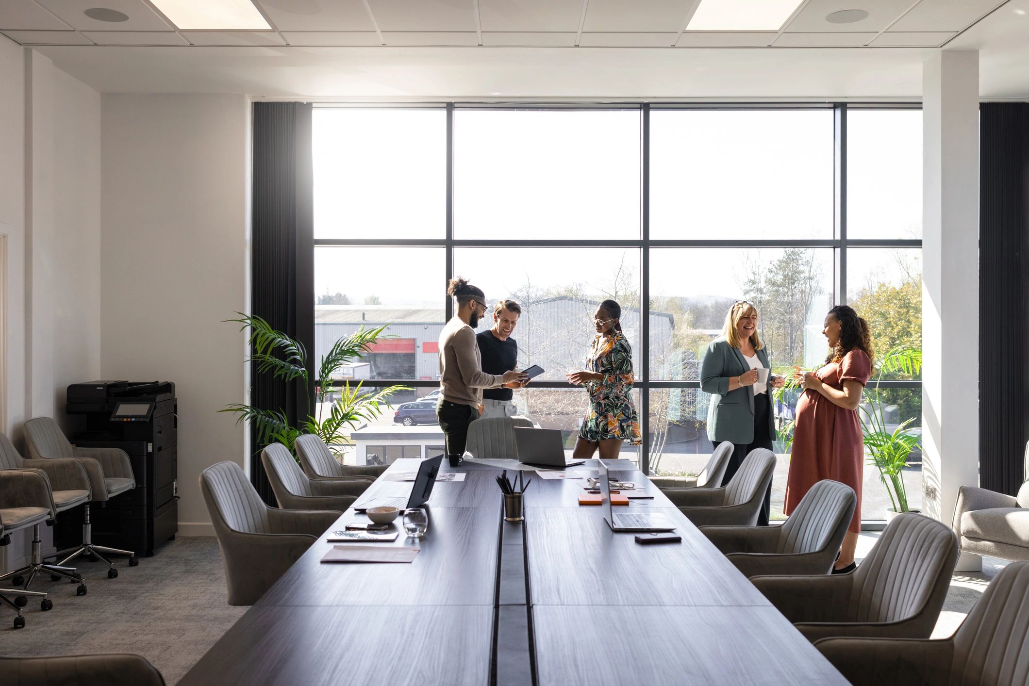 Collaborative leadership conversation among professionals
